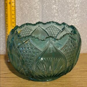 Vintage Green Fenton bowl